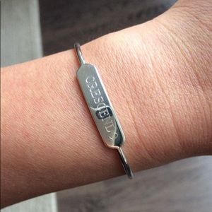 Stella & Dot Bar Cuff CRESCENDO - sterling silver